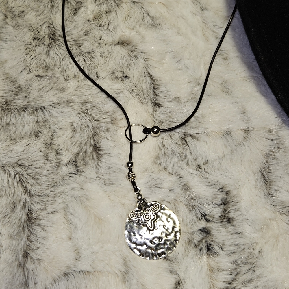 Hammered Silver choker necklace